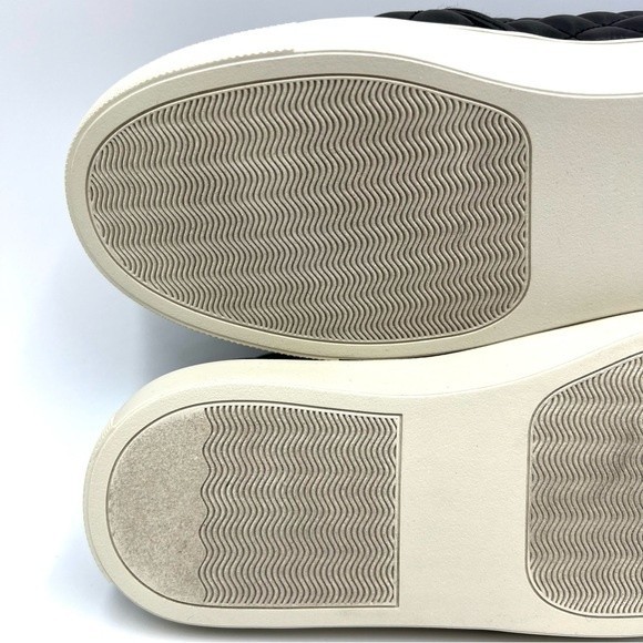8.5W 8.5 WIDE‎ Steve Madden Ecentrcq Black Faux Vegan Quilted Leather Sneakers - Picture 11 of 15